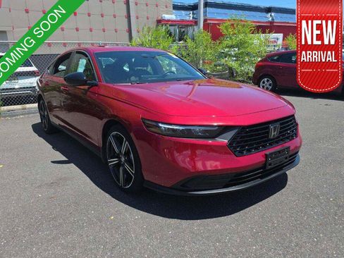Used 2023 Honda Accord Sport image 1