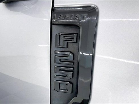 Used 2020 Ford F250 Lariat image 30