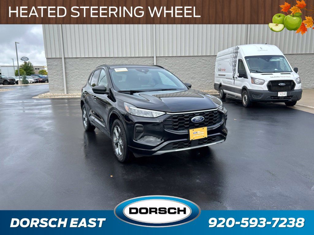 Used 2024 Ford Escape ST-Line AWD/4WD image 3