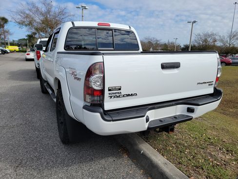 Used 2011 Toyota Tacoma PreRunner image 30