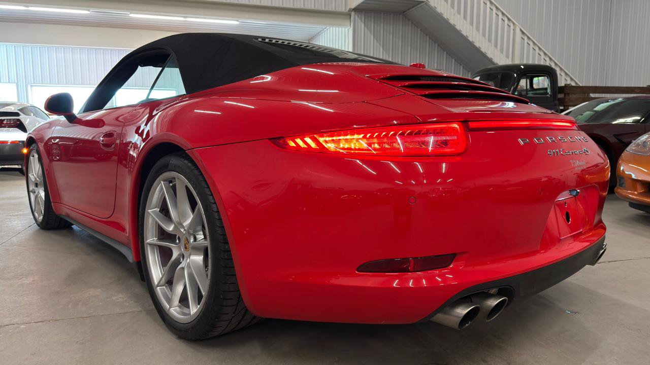 Used 2014 Porsche 911 Carrera 4S AWD/4WD image 16