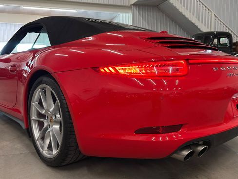 Used 2014 Porsche 911 Carrera 4S AWD/4WD image 16