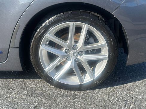 Used 2016 Lexus CT 200h image 10