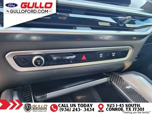 Used 2024 BMW X6 M60i w/ Dynamic Handling Package AWD/4WD image 27