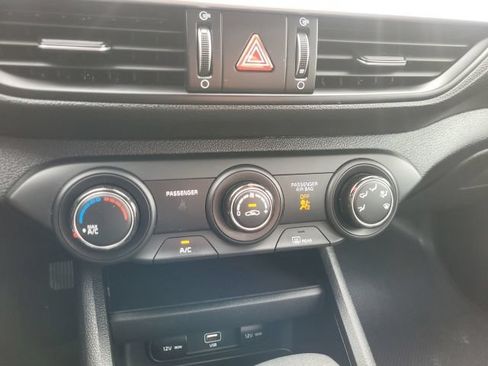 Certified 2023 Kia Forte LXS w/ LXS Technology Package FWD image 22
