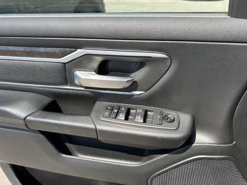 Used 2021 RAM 1500 Big Horn AWD/4WD image 11