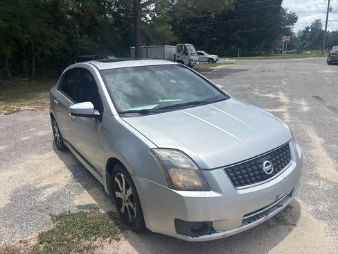 Used 2012 Nissan Sentra 2.0 SR w/ Special Edition Pkg FWD image 8