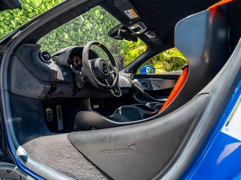 Used 2019 McLaren 600LT RWD image 49