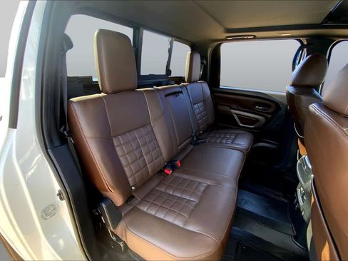 Used 2022 Nissan Titan Platinum Reserve w/ Moonroof Package AWD/4WD image 20