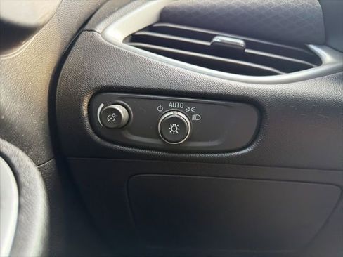 Used 2020 Chevrolet Malibu LS image 20