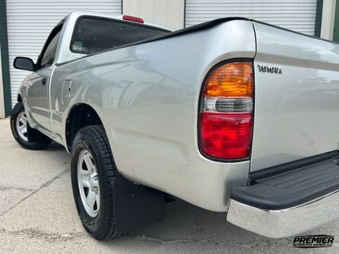 Used 2004 Toyota Tacoma 2WD Regular Cab w/ Enhancement Pkg image 10