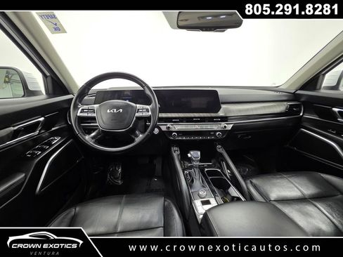 Used 2024 Kia Telluride EX w/ EX Captain's Chair Package image 19