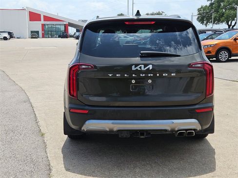 Used 2022 Kia Telluride EX w/ EX Premium Package image 7