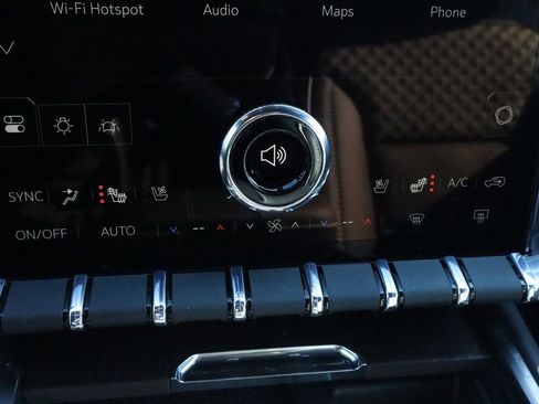 New 2026 GMC Acadia Denali w/ Super Cruise Package image 5