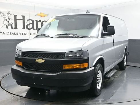 Used 2024 Chevrolet Express 3500 image 30