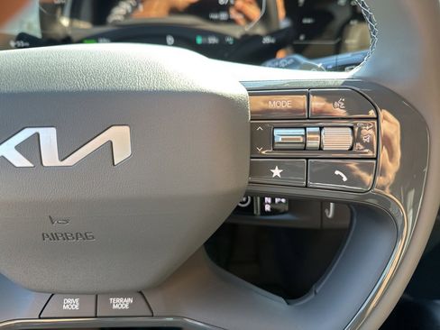 New 2026 Kia EV9 Wind image 41