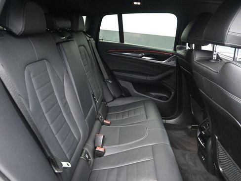 Certified 2022 BMW X4 M40i w/ Premium Package image 25