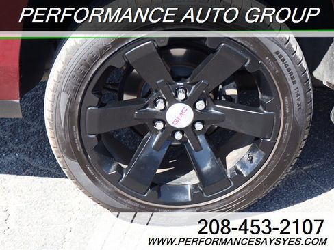 Used 2016 GMC Yukon XL Denali w/ Open Road Package AWD/4WD image 3