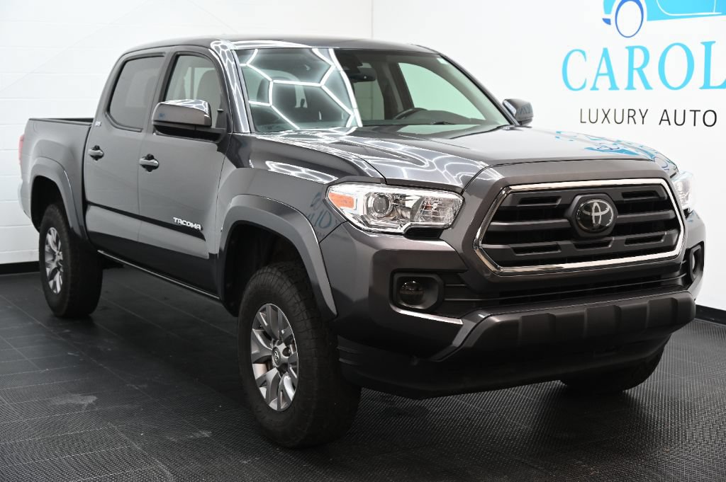 Used 2018 Toyota Tacoma SR5 AWD/4WD image 2