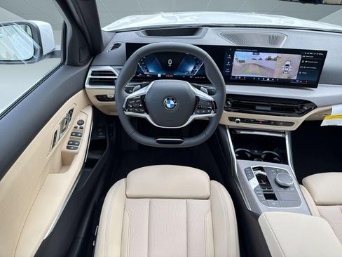 Used 2026 BMW 330i Sedan w/ Premium Package RWD image 4