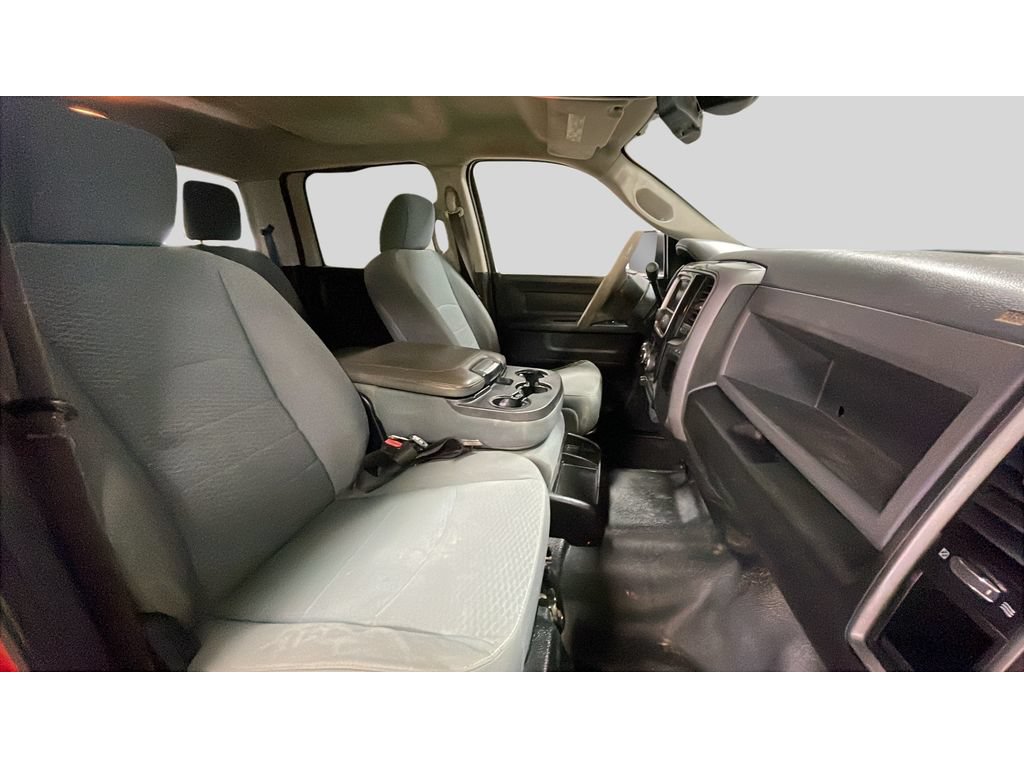 Used 2016 RAM 2500 Tradesman w/ Chrome Appearance Group AWD/4WD image 16