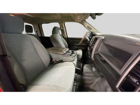 Used 2016 RAM 2500 Tradesman w/ Chrome Appearance Group AWD/4WD image 16