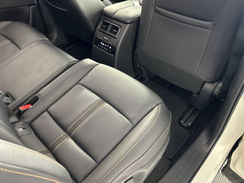 Used 2024 MAZDA CX-90 3.3 Turbo w/ Select Package image 28