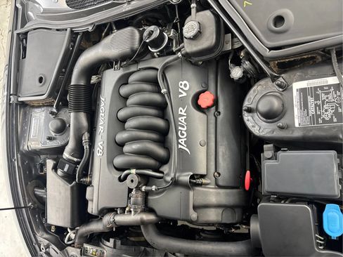 Used 1998 Jaguar XK8 Convertible RWD image 27