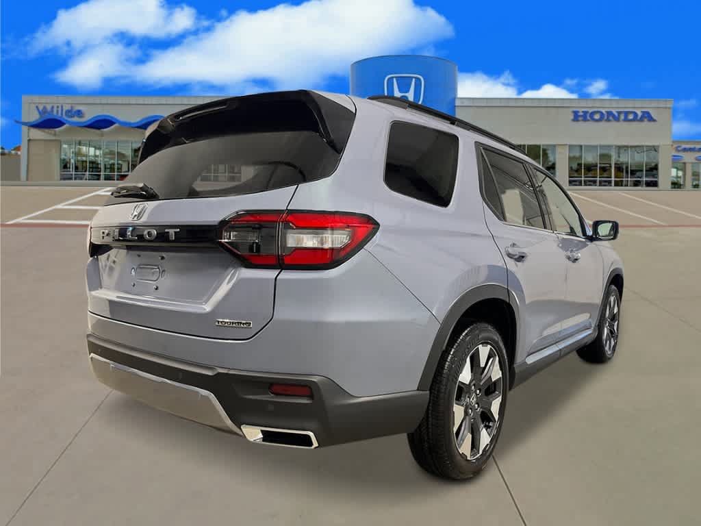 New 2026 Honda Pilot Touring image 5