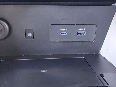 Used 2025 Nissan Pathfinder SL image 17