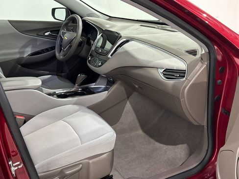 Used 2019 Chevrolet Malibu LT image 25