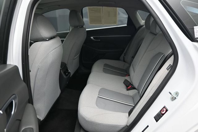 Used 2021 Hyundai Sonata SEL w/ Convenience Package FWD image 9