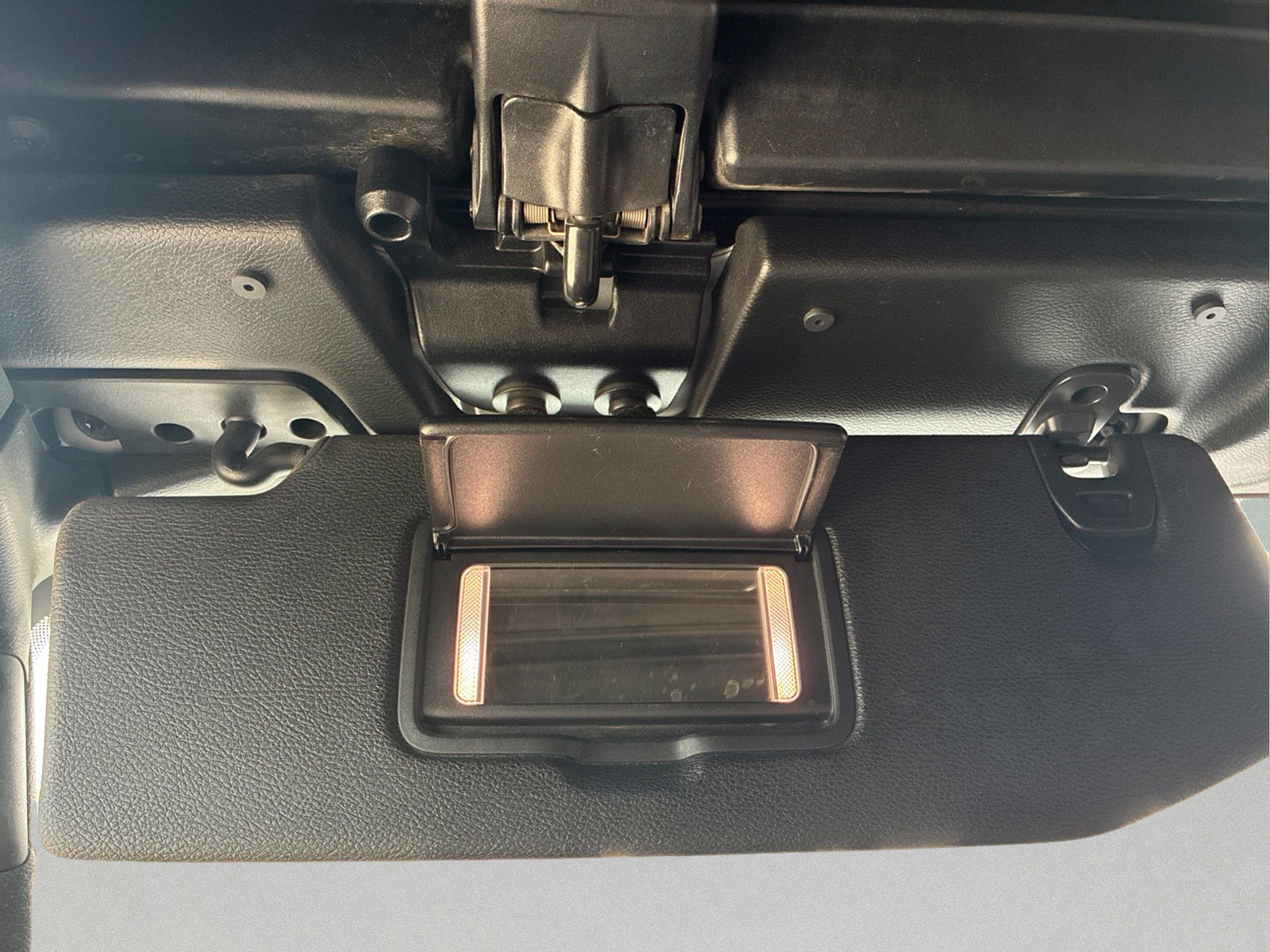 Used 2021 Jeep Wrangler Unlimited Sahara AWD/4WD image 31