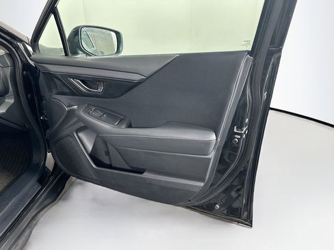 Used 2025 Subaru Outback Premium image 33