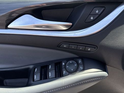 Used 2024 Buick Enclave Premium FWD image 11