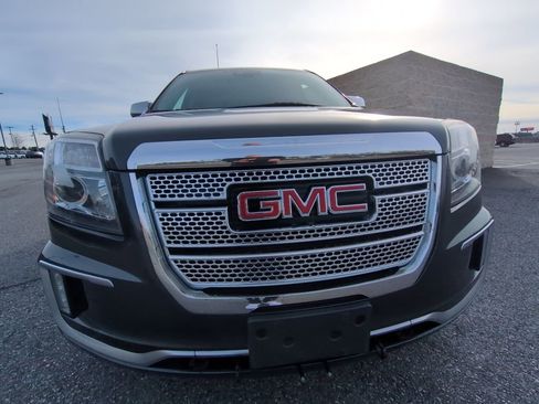 Used 2017 GMC Terrain Denali image 2