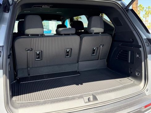 New 2026 Chevrolet Traverse LT FWD image 8