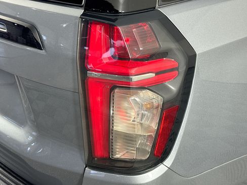 Used 2023 Chevrolet Tahoe Z71 AWD/4WD image 32