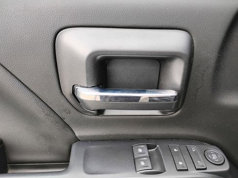 Used 2018 Chevrolet Silverado 1500 LT w/ Trailering Package image 14