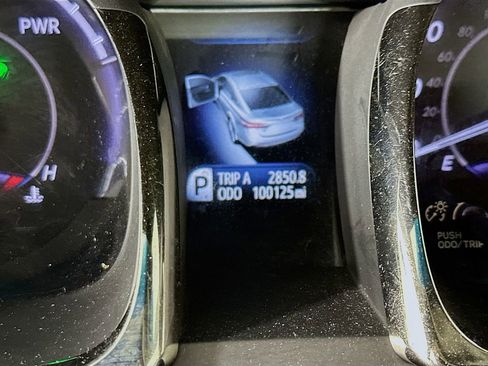 Used 2013 Toyota Avalon Limited image 13