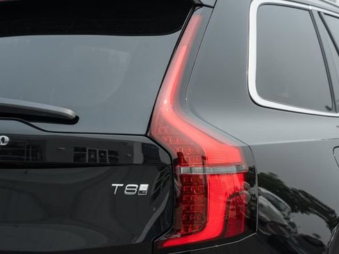 New 2026 Volvo XC90 T8 Plus w/ Protection Package Premier AWD/4WD image 8
