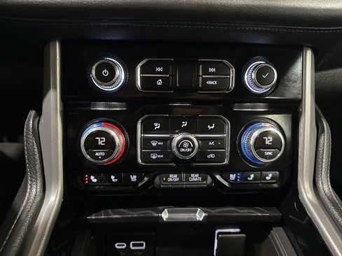 Used 2021 GMC Yukon Denali AWD/4WD image 25