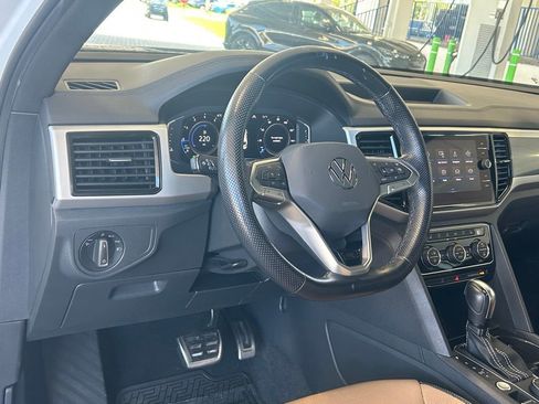 Used 2022 Volkswagen Atlas Cross Sport SEL Premium R-Line image 36