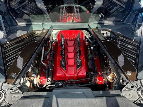 Used 2022 Chevrolet Corvette Stingray Preferred Cpe w/ Z51 Performance Package RWD image 31