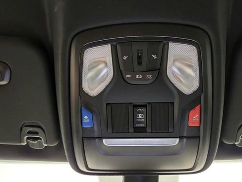 Used 2022 RAM 1500 Big Horn AWD/4WD image 27