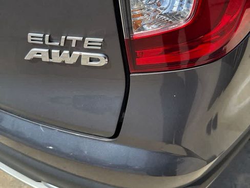 Used 2019 Honda Pilot Elite image 6