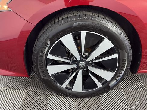 Used 2021 Nissan Altima 2.5 SV image 15