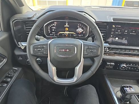 Used 2026 GMC Sierra 1500 Elevation AWD/4WD image 17