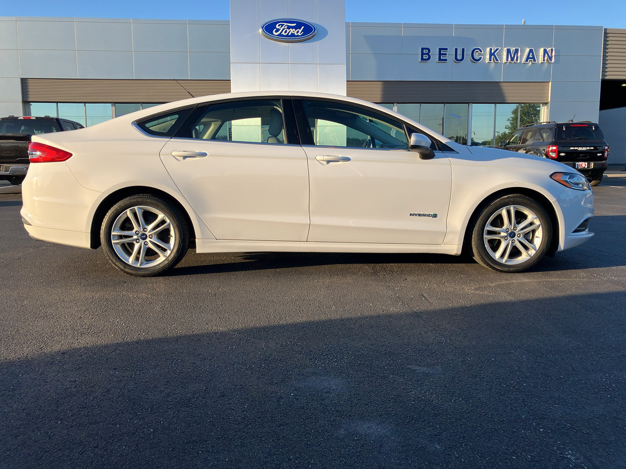 Used 2018 Ford Fusion SE FWD image 7