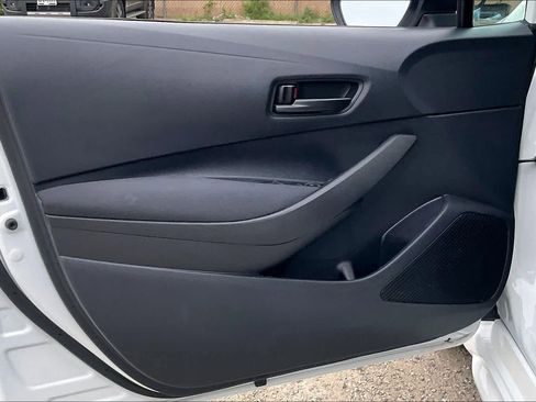 Used 2024 Toyota Corolla LE image 21